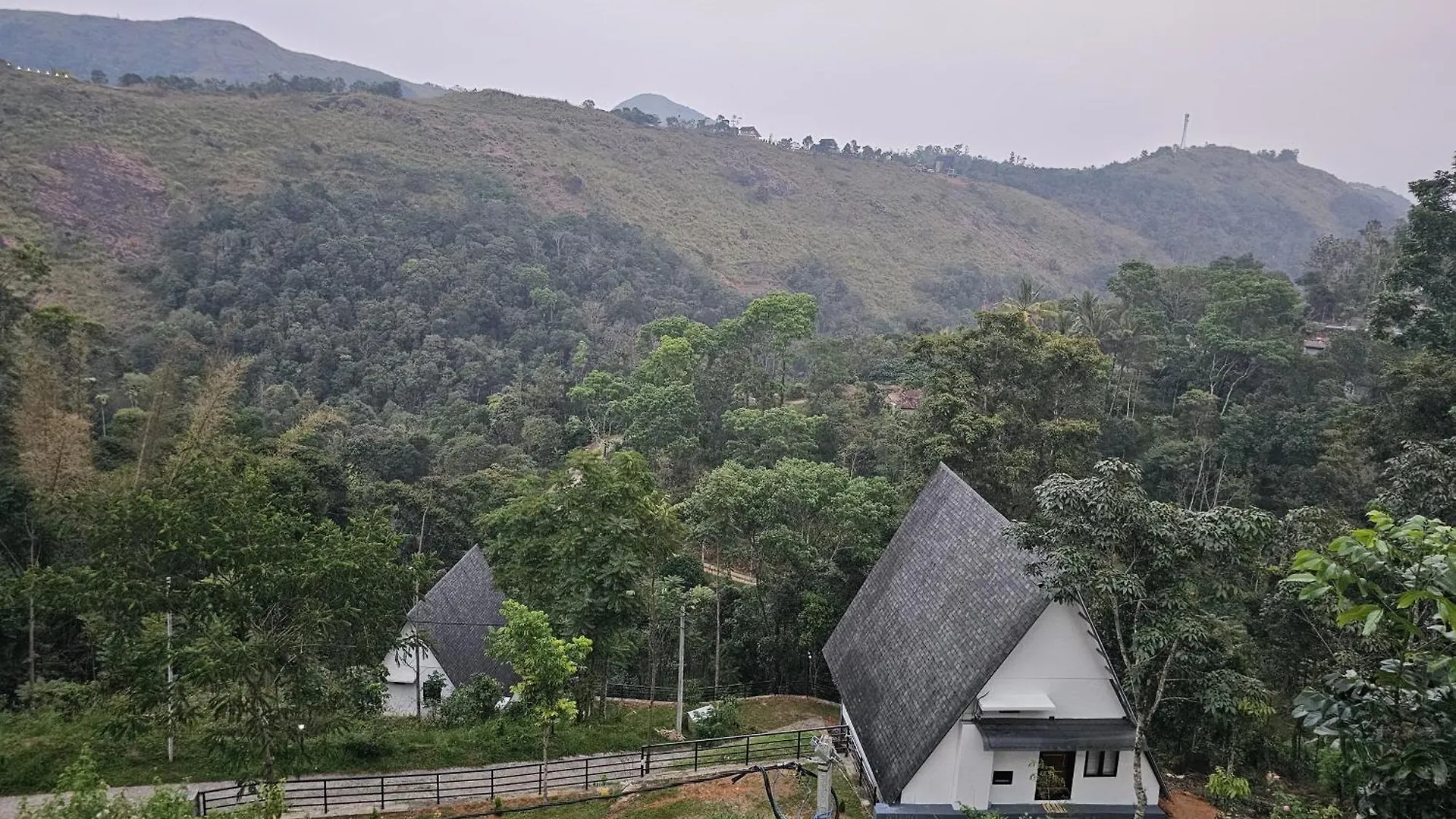 Engineers Hills Daire Vagamon Hindistan